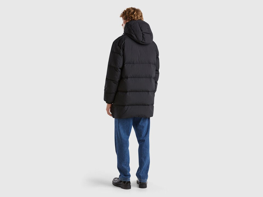 chaqueta larga acolchada con plumón reciclado