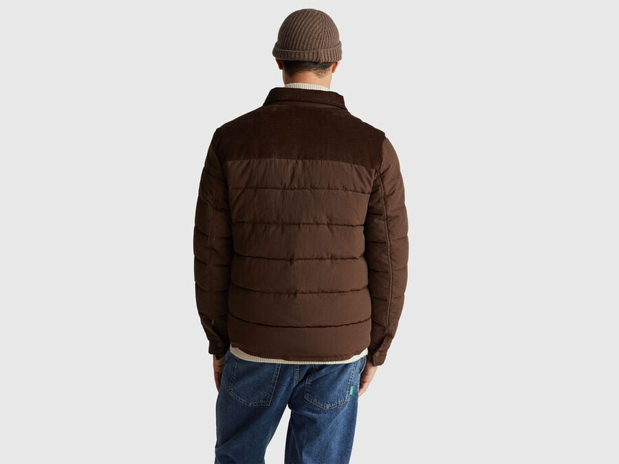 chaqueta de pana y nailon