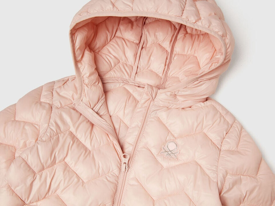 chaqueta acolchada con capucha
