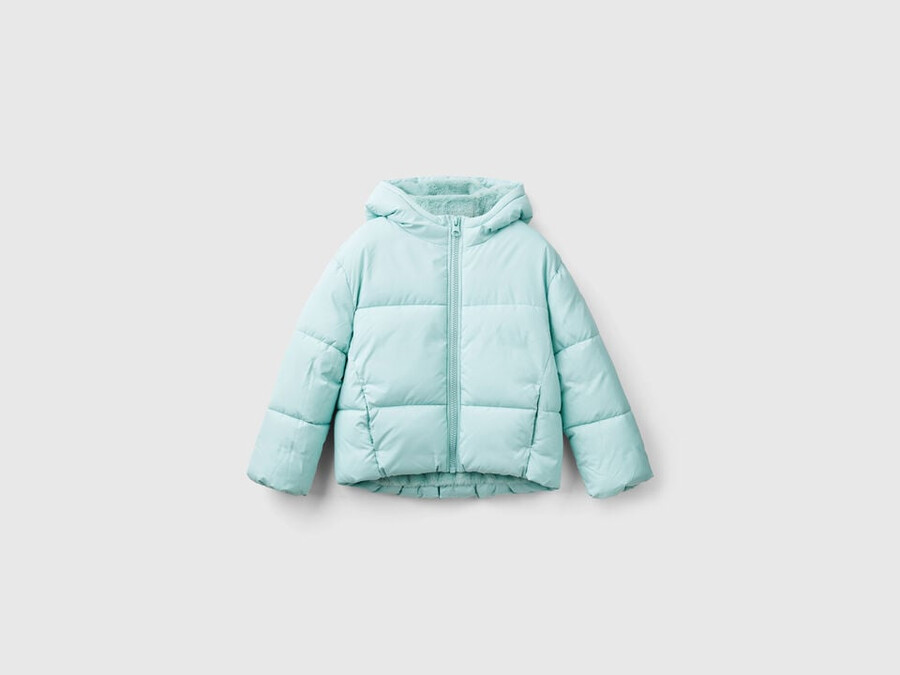 chaqueta acolchada con capucha