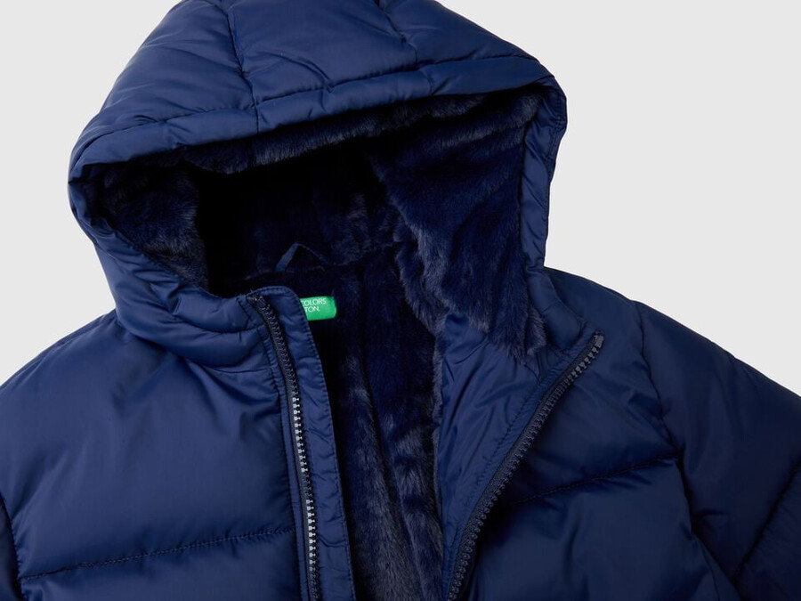 chaqueta acolchada con capucha