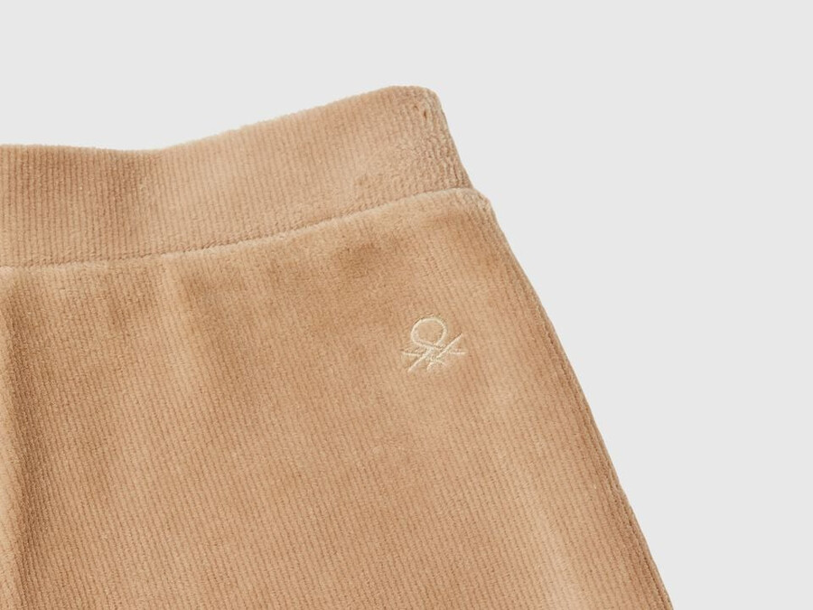 pantalones anchos de chenilla