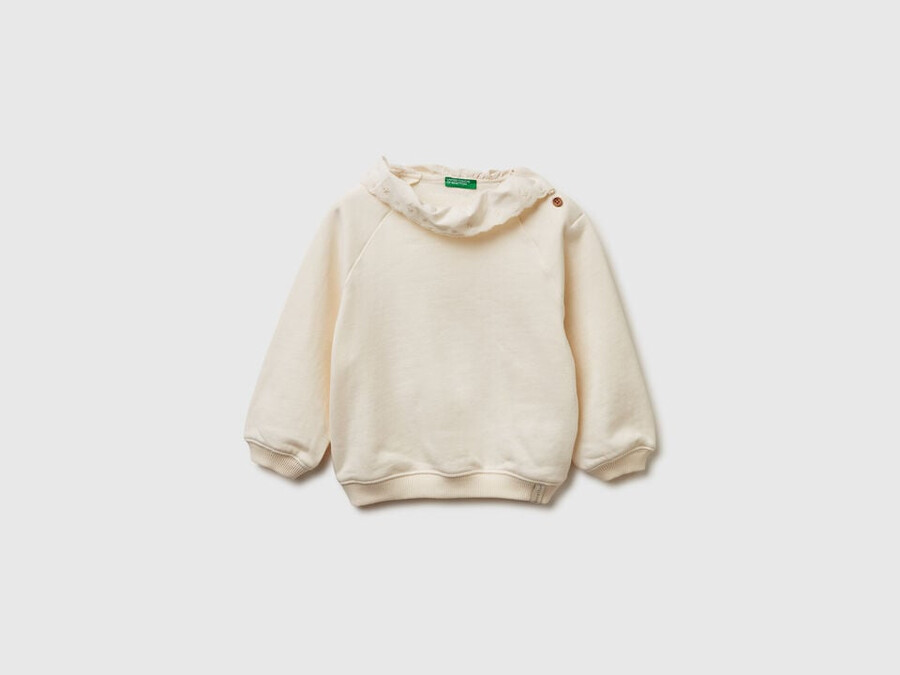 sudadera con cuello de terciopelo